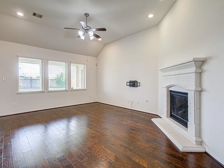 26831 Marble Lakes Dr — Photo 28