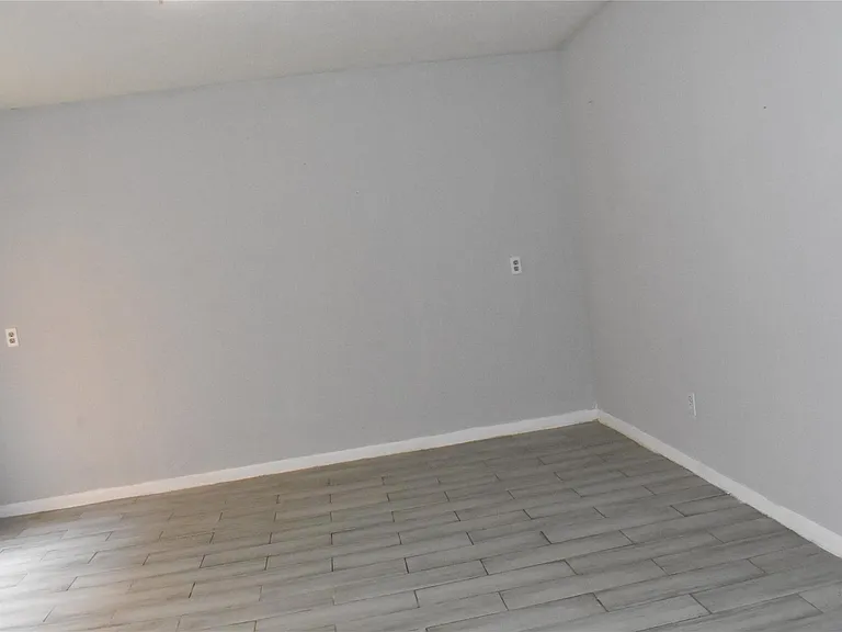 11411 Harwin Dr #19 — Photo 9