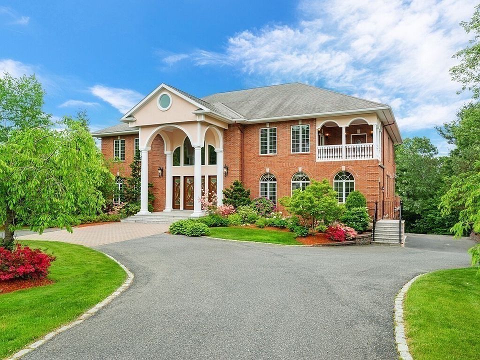 22 Coachman Ridge Rd, Shrewsbury, MA 01545 Zillow