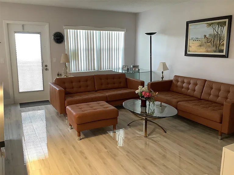 364 Dorset Dr #364-I — Photo 7