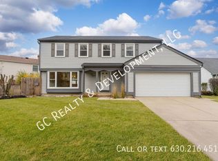 324 Alexandria Dr, Vernon Hills, IL