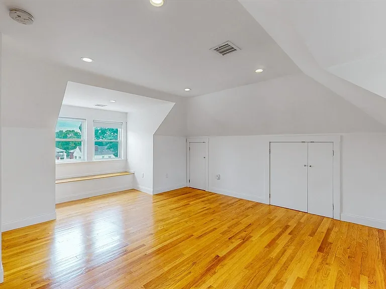 20 Harrington St #2 — Photo 27