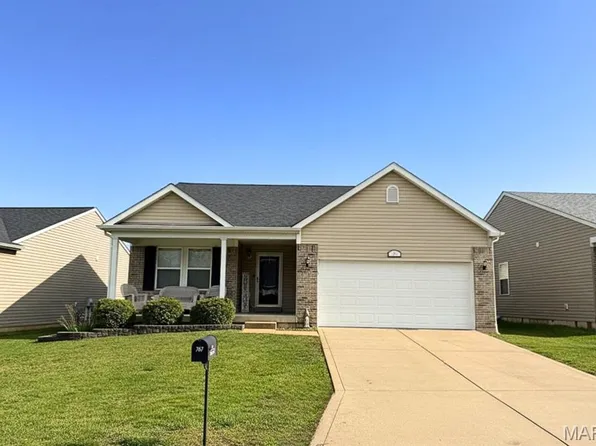 767 Rockshire Dr, Herculaneum, MO 63048