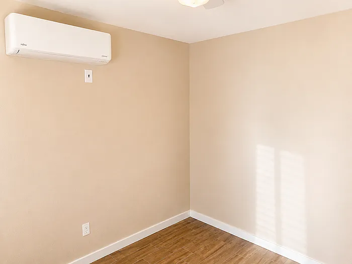 2885 Coral St #2 — Photo 8