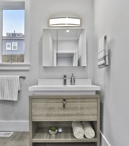 10 Grant St #1 — Photo 16