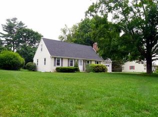 22 Woodlawn Rd, Hadley, MA 01035
