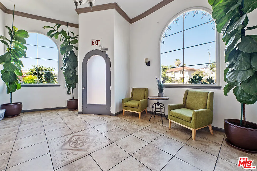 Studio, 1.0 bath, 500 sqft, $1,650 — Photo 3