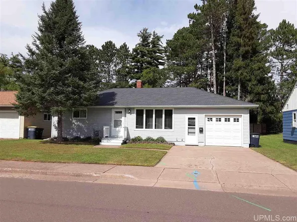 436 W Francis St, Ironwood, MI 49938