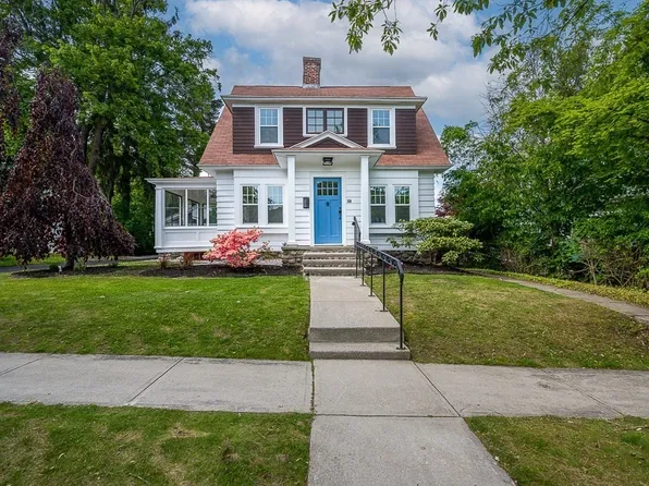 47 Brighton Rd, Worcester, MA 01606