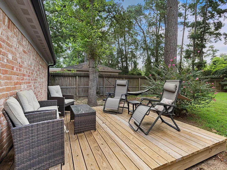 623 Hickory Ridge Dr — Photo 26