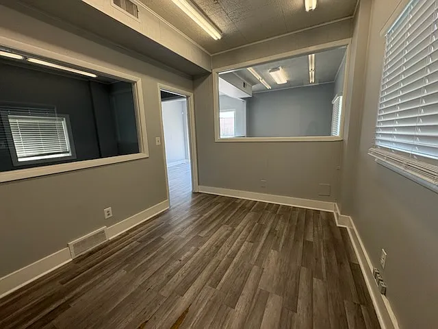Studio, $700 — Photo 4