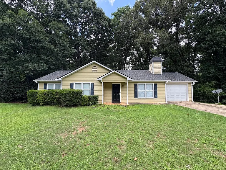 130 Beth Ct — Photo 1