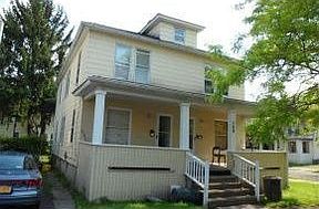 3rd image of 700 Monroe St