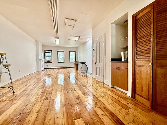 4th image of 412A 17th St Floor 2
