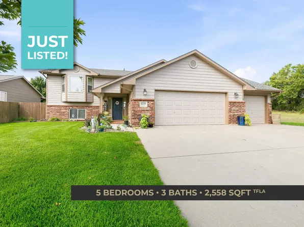 4229 Niblick Dr, Winfield, KS 67156