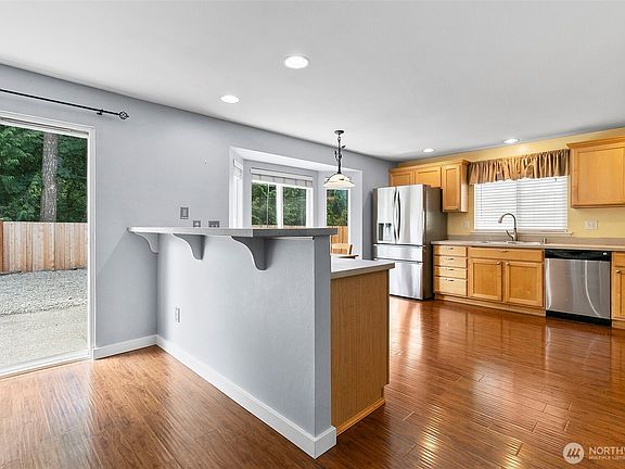 3rd image of 23929 SE 249th Street