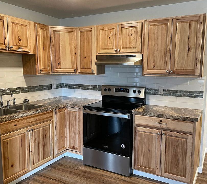 1st image of 897 25th St SE #8666499