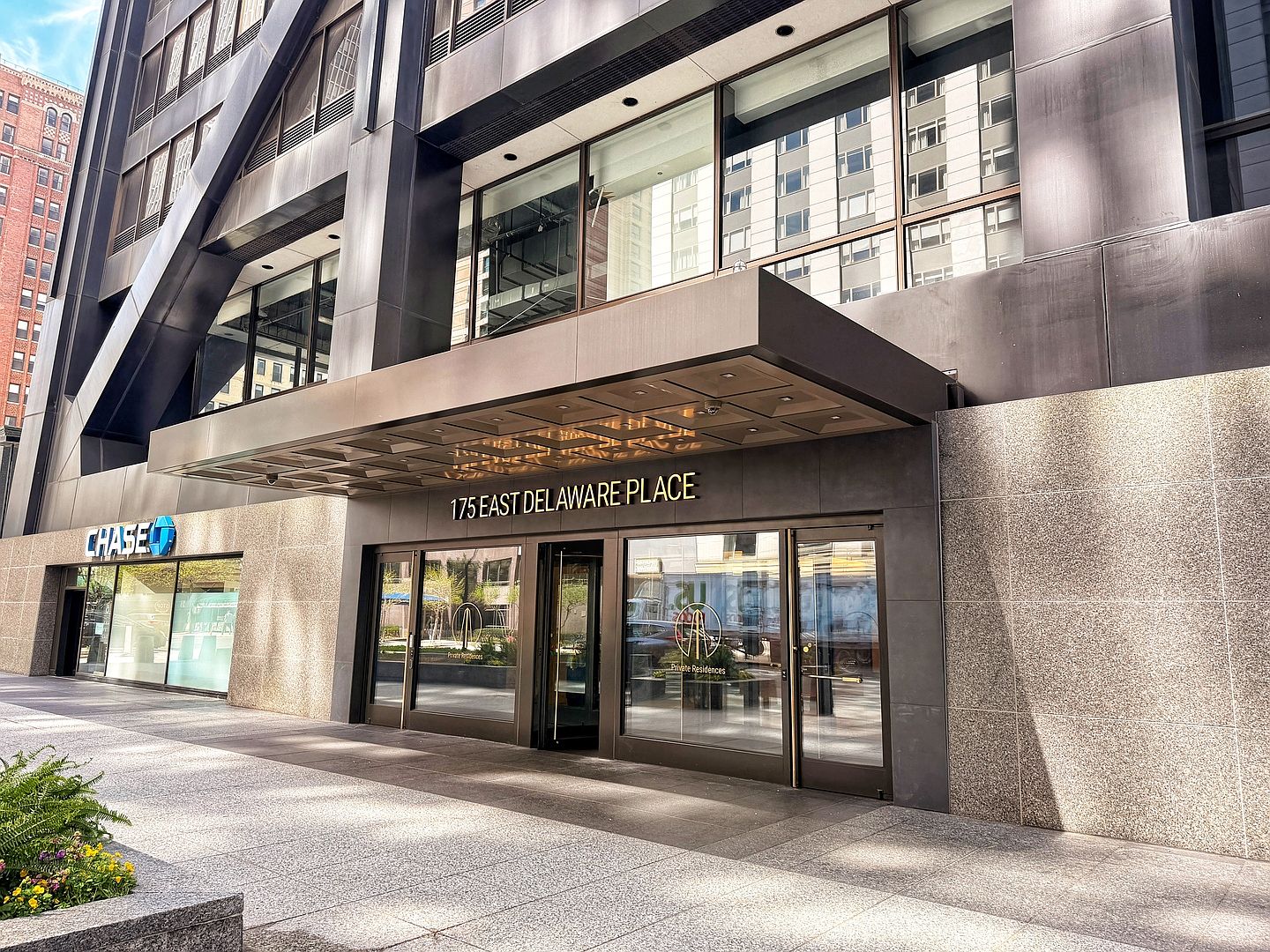 175 E Delaware Pl APT 5002, Chicago, IL 60611 | Zillow