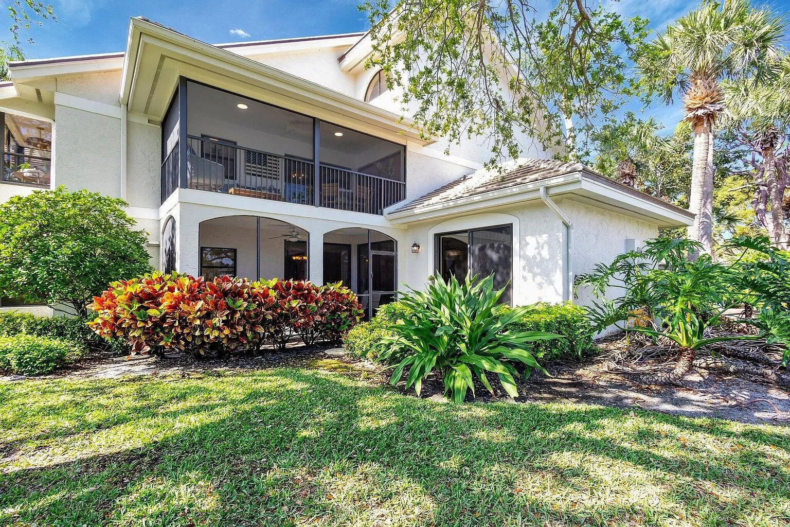3 bed, 2.0 bath, 1724 sqft, $7,500 — Photo 1