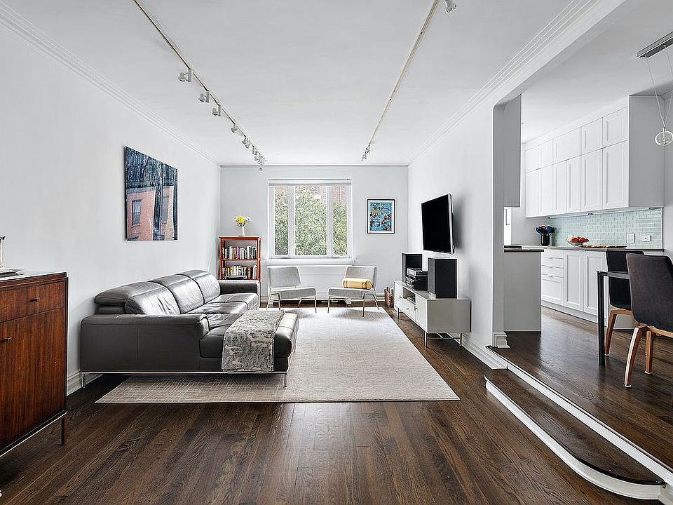 1st image of 250 W 24th St APT 3GW