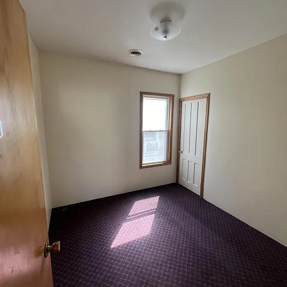 1004 Jay St — Photo 4