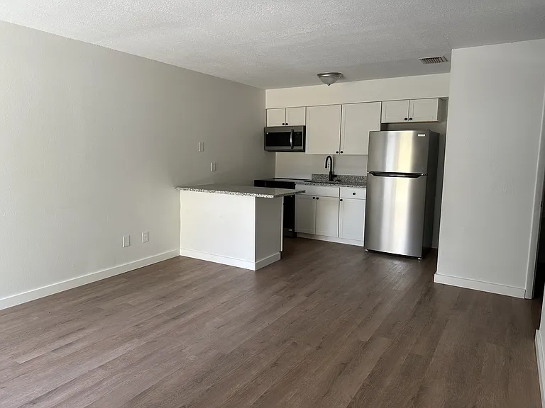 2931 SE 52nd Ave #A — Photo 7