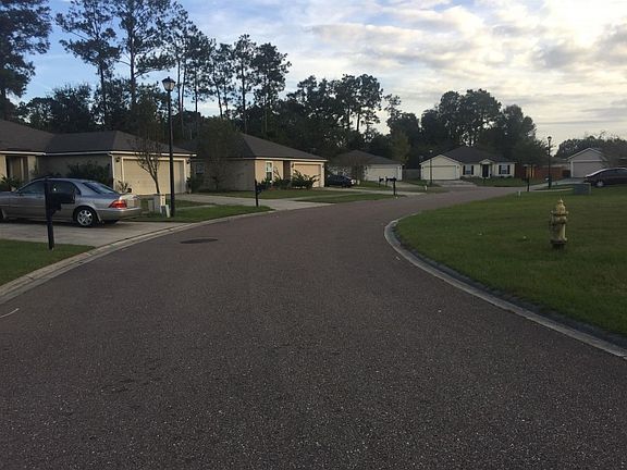 4th image of 3036 Thorn Glen Ct