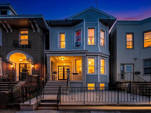2nd image of 19 Thorne St