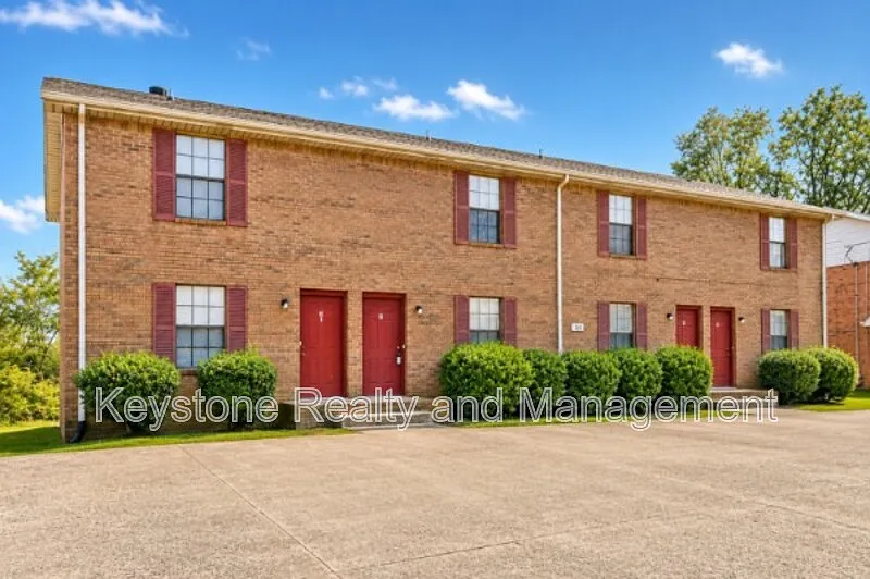 2 bed, 1.5 bath, 1035 sqft, $850 — Photo 1