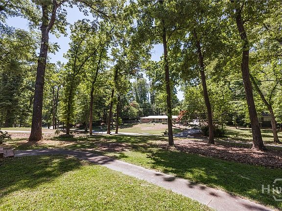 4th image of 535 Brookwood Drive