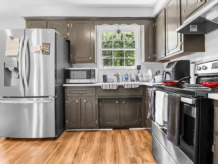 1497 Craig Dr — Photo 12