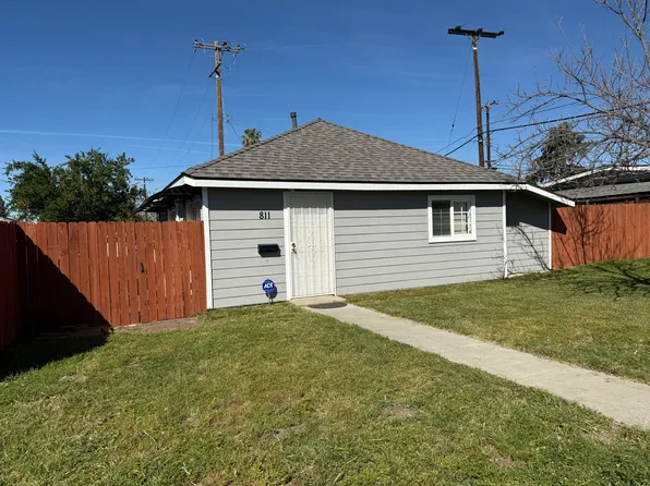 811 Clark Ave, Pomona, CA 91767