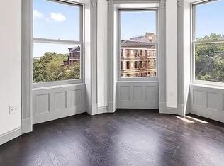 392 Clinton Ave #3W, Brooklyn, NY 11238