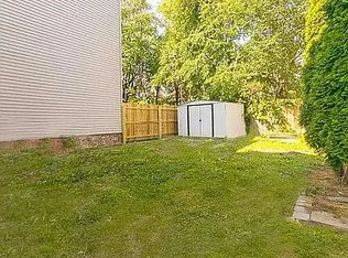 24 Gates Ave, Jersey City, NJ 07305