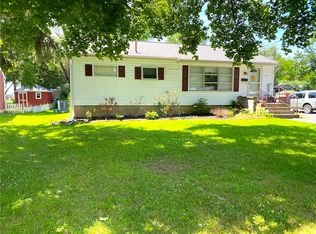 91 Center St, Waterloo, NY 13165