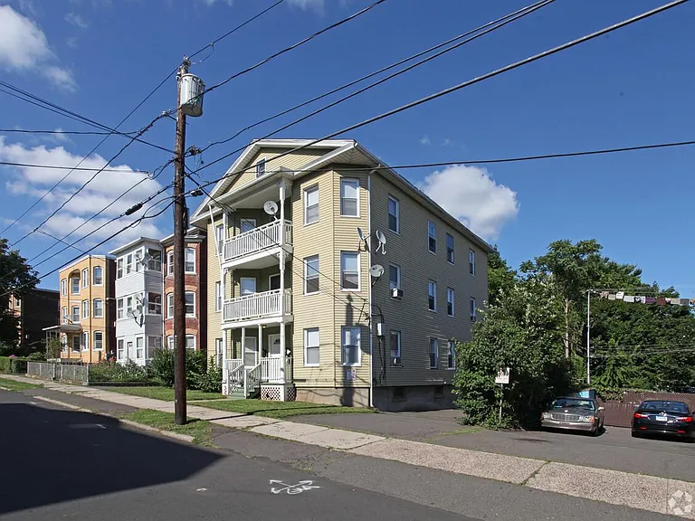 77 Silver St #2N — Photo 2