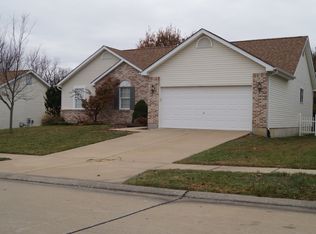 1487 Cochise Dr, O'Fallon, MO 63366
