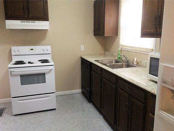 5th image of 145 Bel Aire Dr