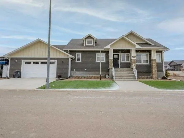 208 N Westview Cres W, Bow Island, AB T0K 0G0