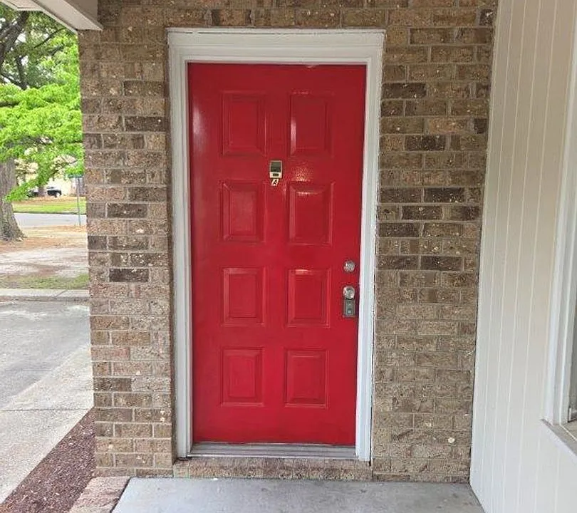 200 S Linwood Ave