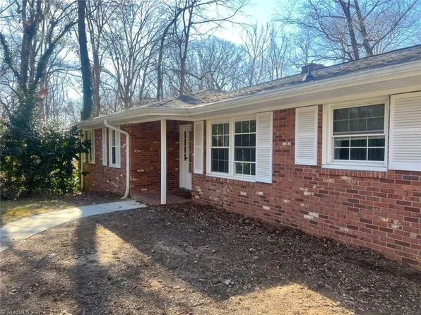 256 Crepe Myrtle Cir, Winston Salem, NC 27106