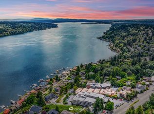 3820 NE 155th Pl APT 102, Lake Forest Park, WA 98155