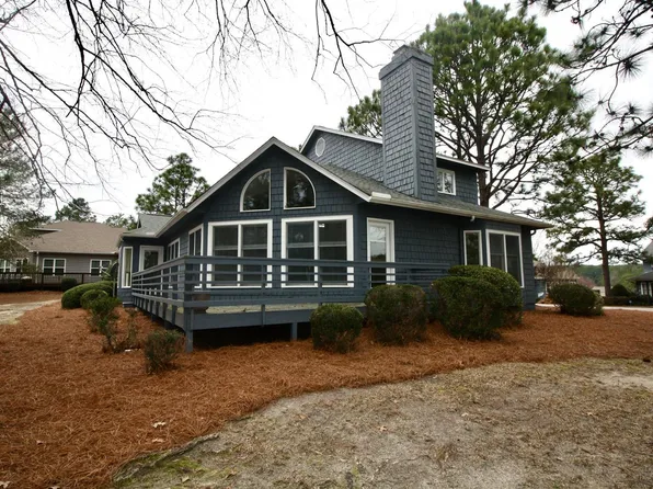 32 Westlake Pointe Dr, Pinehurst, NC 28374