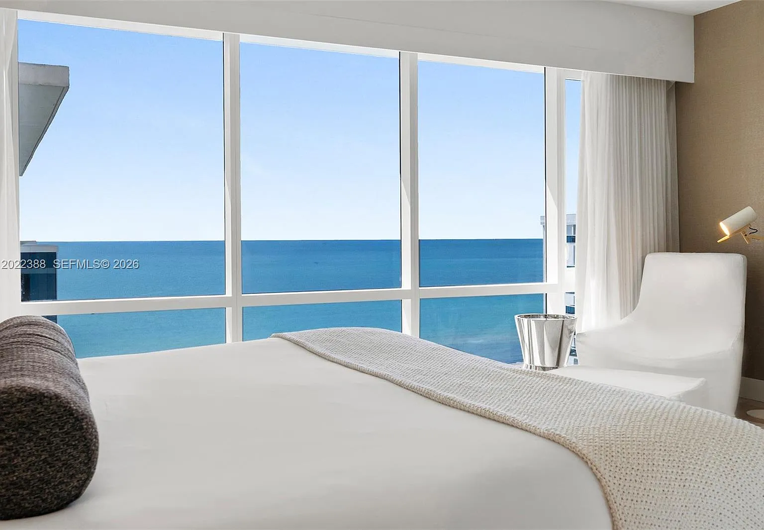 2399 Collins Avenue — Photo 4