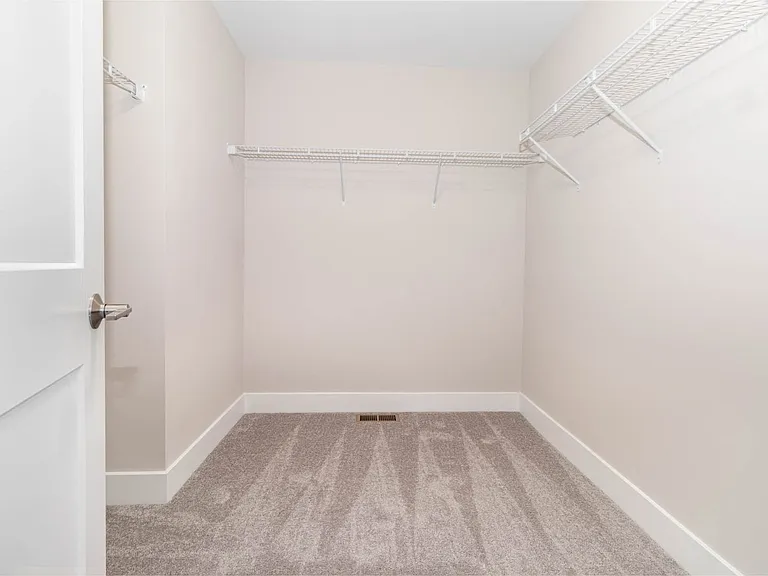 102 Stickley Dr — Photo 15