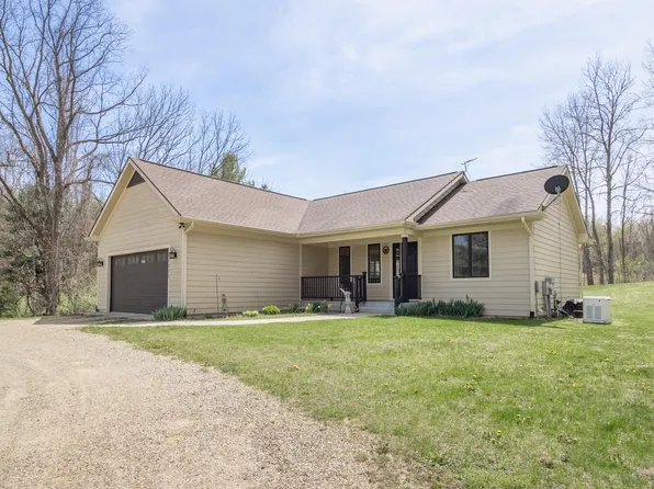 48399 County Road 384, Grand Junction, MI 49056
