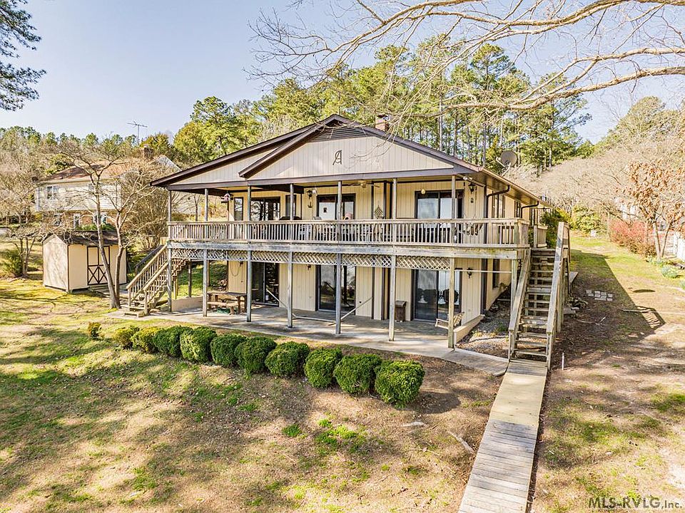 1st image of 164 Country Club Dr