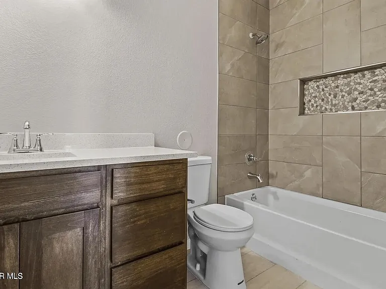 1408 Harlan Point Pl — Photo 13