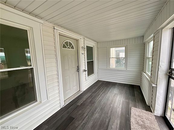 2nd image of 425 Spaulding St