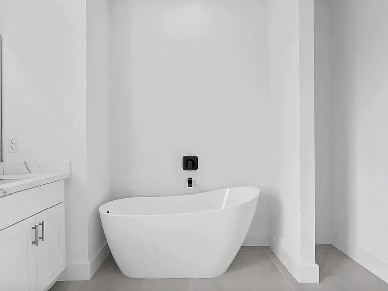 13438 McIntosh Ave — Photo 12